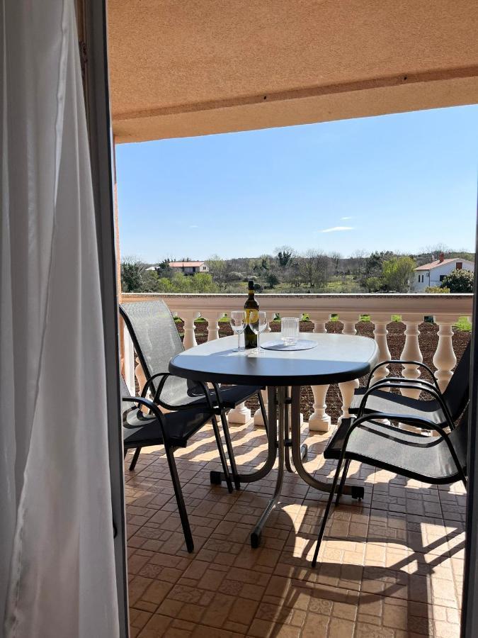 מדולין Apartments Dubravka מראה חיצוני תמונה
